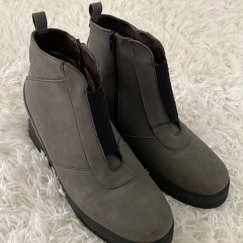 Secret celebrity gray hidden wedge ankle boots
